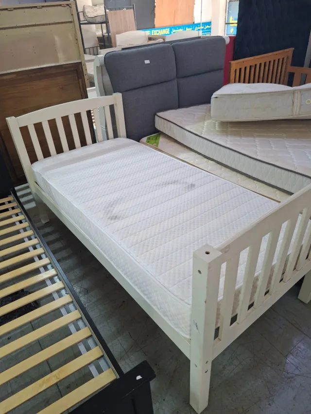 Toddler Bed with Mattress - الصورة 3