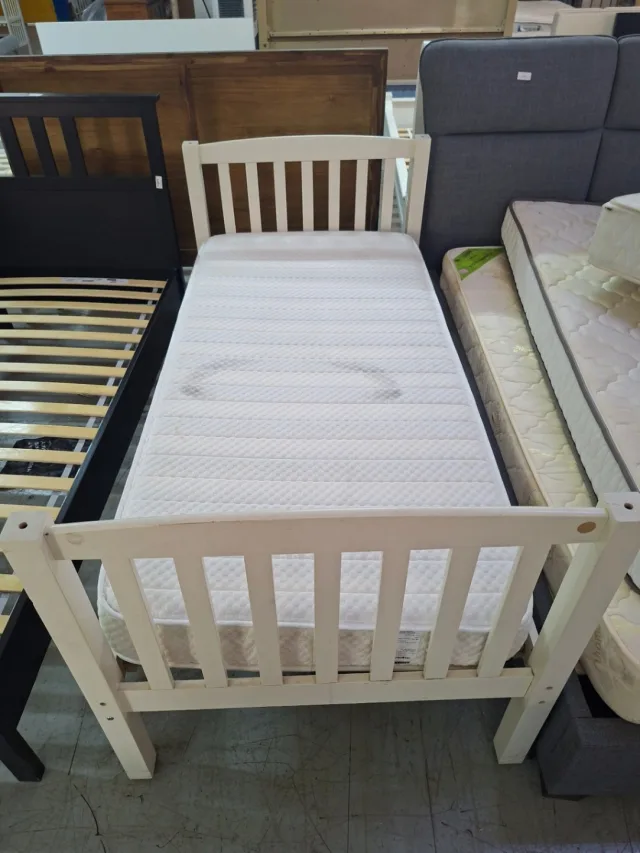 Toddler Bed with Mattress